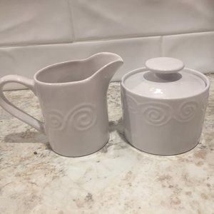 Gibson Cream and Sugar Set